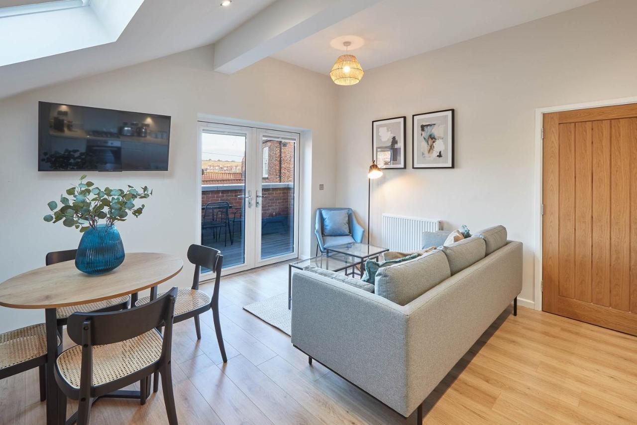 Host & Stay - Skyline Apartment ويتبي المظهر الخارجي الصورة
